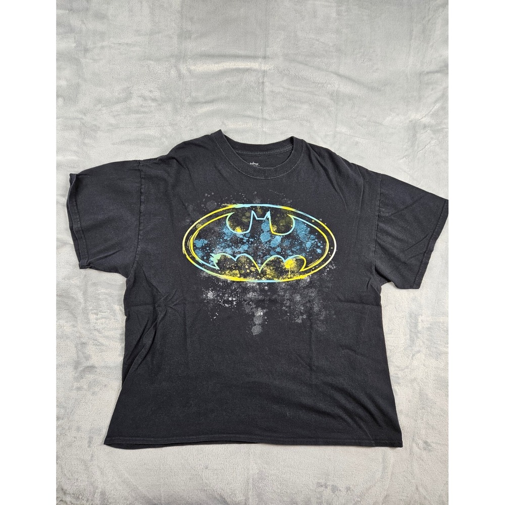 Batman T-Shirt Men's Size XL Black Graphic Watercolor Six Flags DC Comics Cotton